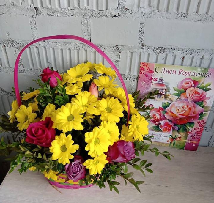 Корзинка Хризантемы и Розы 1890 руб.